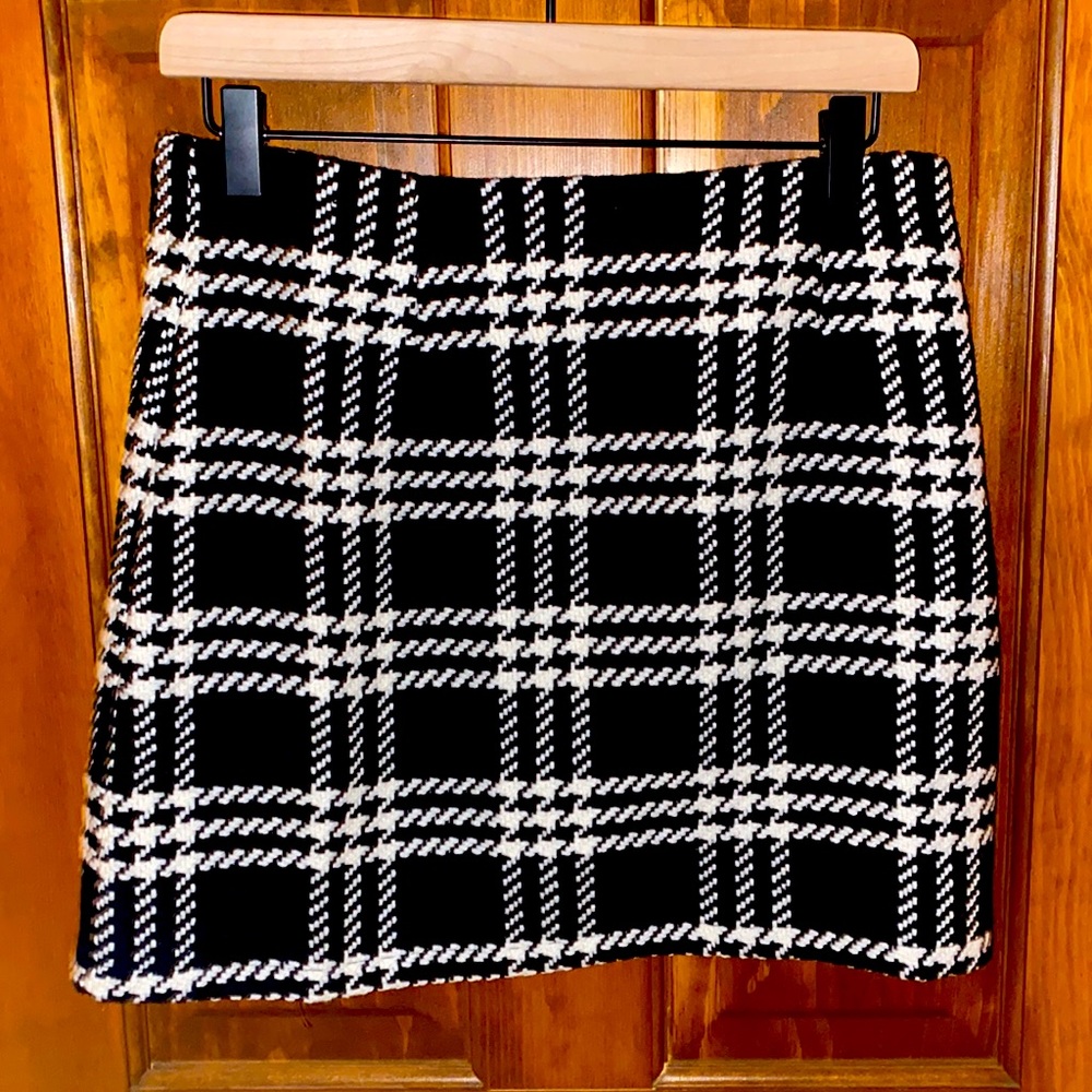 Pink lily plaid wool skirt